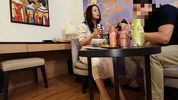 0010962_スレンダー 浮気 乳首責めなどが含まれている