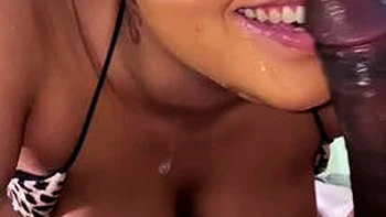 Simone Back: Blowjob, Big Tits  Bongacams Porn