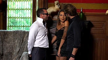 AJ, 37 years old, a little bombshell like no other... - Jacquie et Michel TV