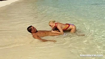 Kathy Anderson Goes Wild On a Tropical Beach - Private Porn Sex Videos