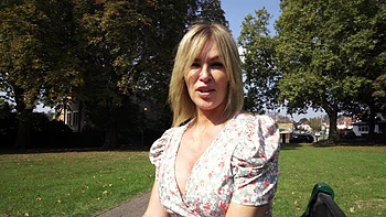 Summer Rose, with her stunning 34gg curves, in steamy lingerie action.