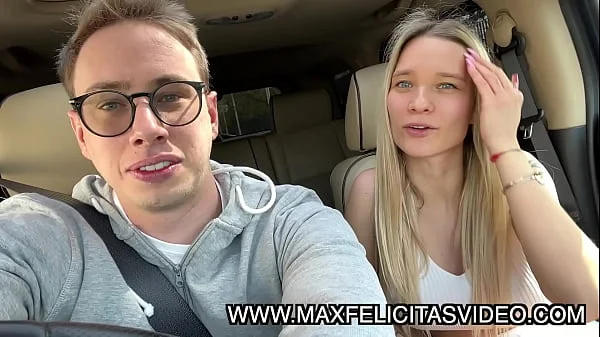 LA TETTONA ITALIANA AZZURRA EYES SI MOSTRA IN TUTTO IL SUO SPLENDORE DENTRO HUMMER DI MAX FELICITAS CHE SI SEGA IN MACCHINA