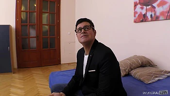 Superstar Cherry Kiss Squirts a Tsunami!