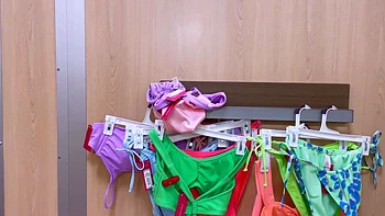 Amateur wild chick solo masturbation