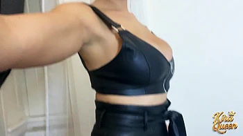 Kira Queen Rubs Her Clit To A Gushing Orgasmic Finish!