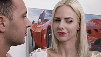 Single mom loves fucking: Blowjob, Doggy  Cowgirl Porn