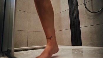 Mind Control And Amirah Adara - Lesbian Master And Slave - Parasited Brunette Boss Fucks Redhead Maid