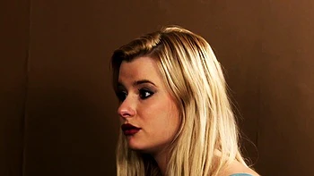 Shae Summers fucking a big cock close up