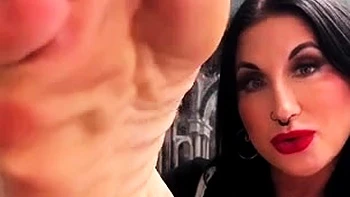 Amateur Foot Fetish Girlfriend Sucks and gives a Footjob