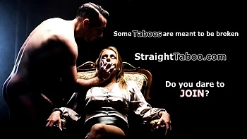 Waitress takes out her boss his cock and suck behind counter