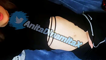 Hot amateur busty brunette masturbate in webcam