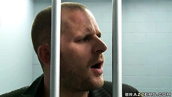 Aesthetic busty brunette Juelz Ventura is enjoying dick-riding so much