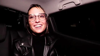 Josh's announcement to his mother - Jacquie et Michel TV