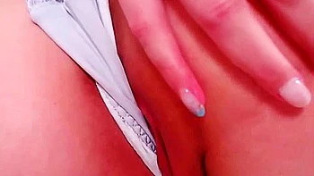 Erotic live chat with cute beautiful girl