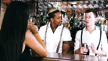 FMM by the bar with a cum-loving busty brunette Lola Bonita