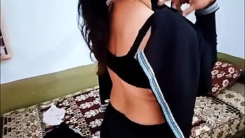 Pakistani Housewife Muskan Rani Homemade Sex Tape Viral HD Video