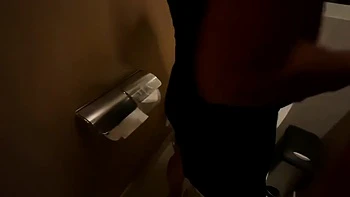 Sexy Thai Wan E Fucked In A Mall