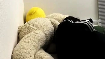 Close up MILF masturbation