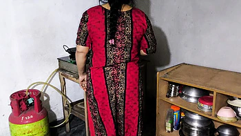 Desi Aunty Anal Fuck in Kitchen - Bangladeshi Step Mom Doggy Style HD