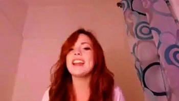 Hot Redhead Takes A Bath: Amateur, Stripchat  Solo Porn