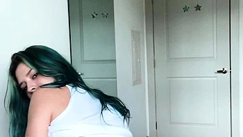 Brunette Solo Webcam Masturbation