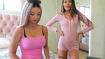 Try on thots: Amateur, Bongacams  Tryon Porn