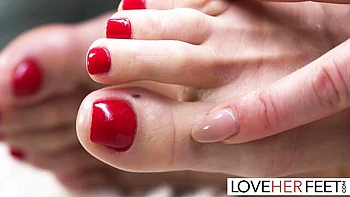 Dean Van Damme’s blonde foot goddess sucking cock