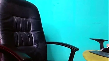 Muscle Man Jerks Big Cock Solo