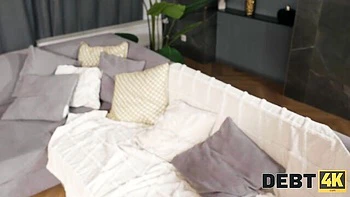 Beautiful missionary pose fuck with a long-legged brunette Mini Mitzix