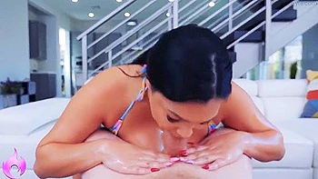 Ashlyn Peaks Busty Brunette With Voluptuous Body Gets Fucked In A Sexy Bikinii