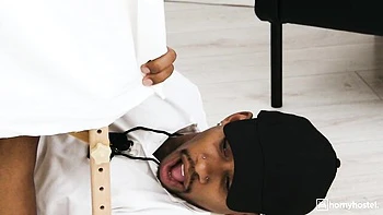 Delgada asiática Lexi Montana tetona en duro trío FMM