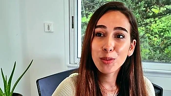 A deception that struggles to pass for Pam - Jacquie et Michel TV