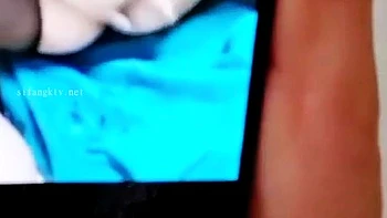 Amateur Webcam Cute Teen Plays Solo with Big Dildo