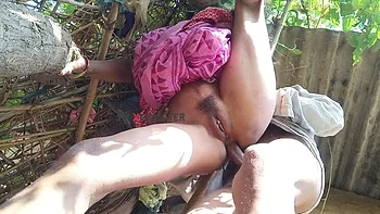 Big Ass Indian Bhabhi Outdoor Fake Sex - Soniya Bhabhi Anal Doggy Style