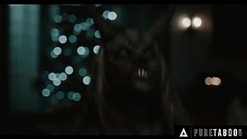 Ashley Lane mit großen Titten als Krampus fickt Tommy Pistols harten Schwanz brutal