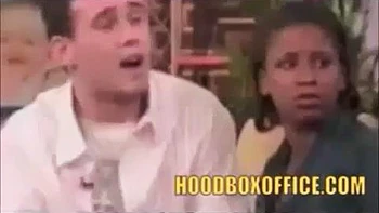 Negra amateur con tetas grandes follada a cuatro patas