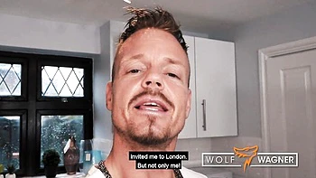 Louca Alexxa Vice fodida forte na cozinha na buceta