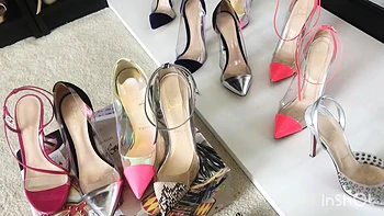 Honey Blue: Brünette Solo-Fetisch-Action