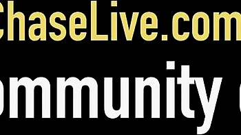 Charlee Chase: Milf-Hure mit Strap-On und Bondage gefickt