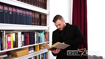 Priscilla sucia follada duro en la oficina por el jefe