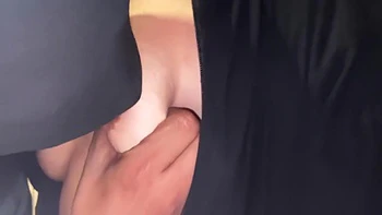 Мусульманскую бабхи жарко трахнули, подняв ноги высоко