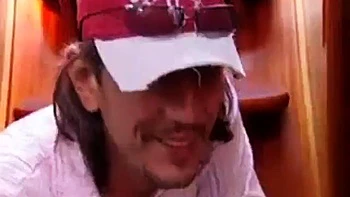 Adolescente tímida leva anal, boquete e cavalgada