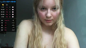 Blonde cam tease: Amateur  Eporner Porn