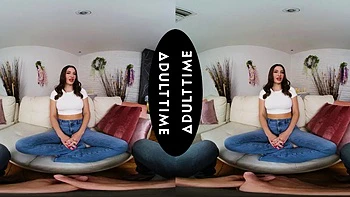 UP CLOSE VR - Sexy Ella Reese Takes You On A Delicious, Steamy And Naughty Adventure In POV: Porn