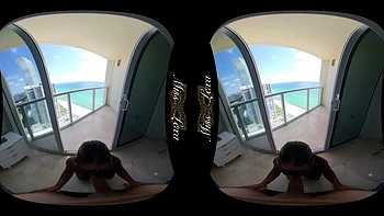 Mi compañera con tetas grandes se folla