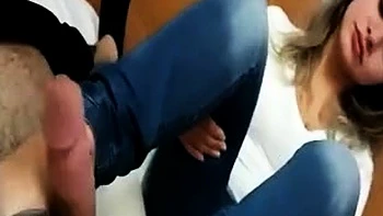 Лиззи Дэнджерус делает фетиш ножек в POV