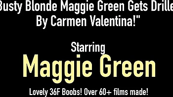 Maggie e Carmen peitudas se masturbam e fodem com dildo