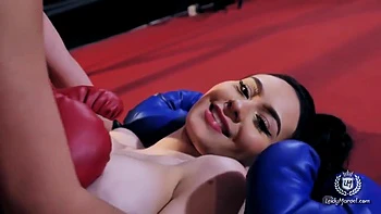 Lésbicas morenas peitudas fodendo no estilo amador