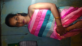 Pregnant Indian Wife Blows Cock & Gets Creampie