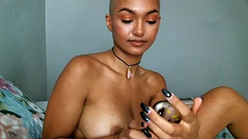 Горячие любительницы жарко трахаются